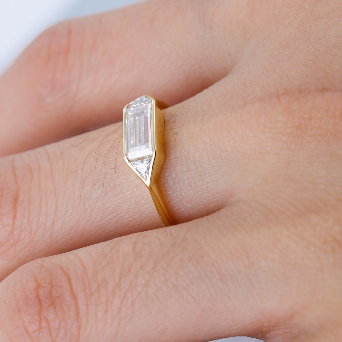 S925 Silver Geometric Moissanite Ring Normcore Accessible Luxury Design Women's Popular Ring - Image 4